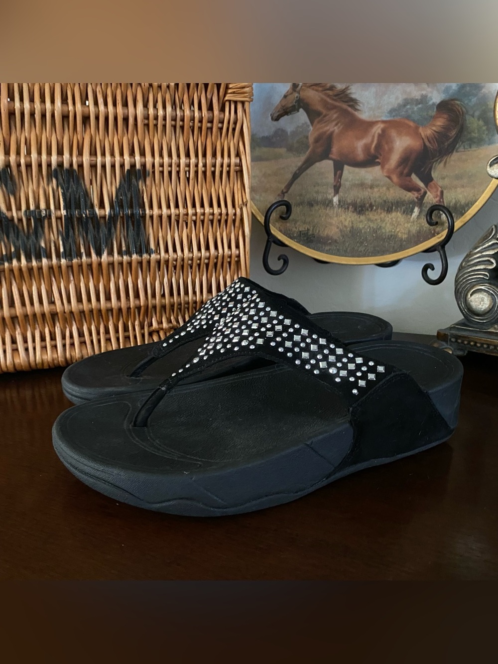 FitFlop Black Novy Studded Thong Sandals Women's Sz6 Ergonomic Comfort Soles